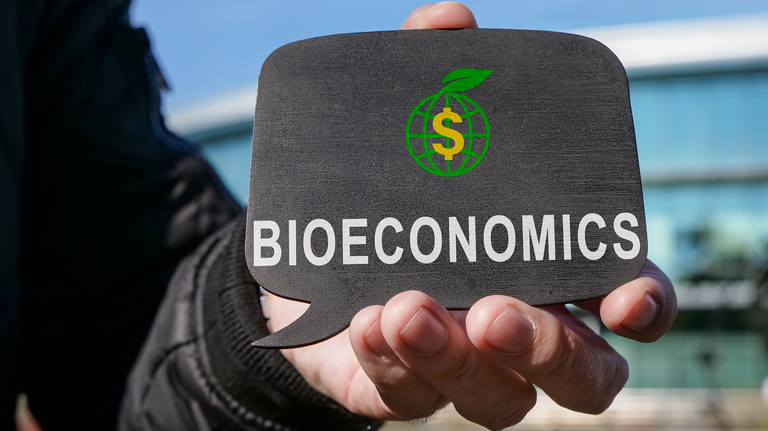 Bioeconomics_lizenzfrei_cb_52848817_2600x1462.png